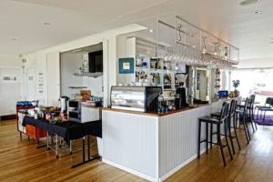 Diamond Island Resort and Penguin Parade Tasmania Australia