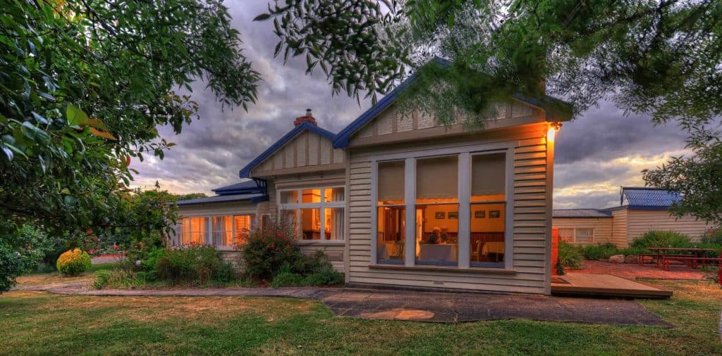 Acacia Bed and Breakfast Sheffield Tasmania