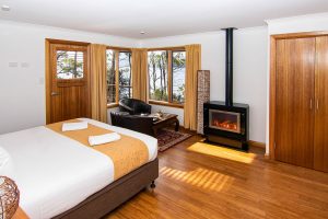 Lake St Clair Lodge Tasmania Australia