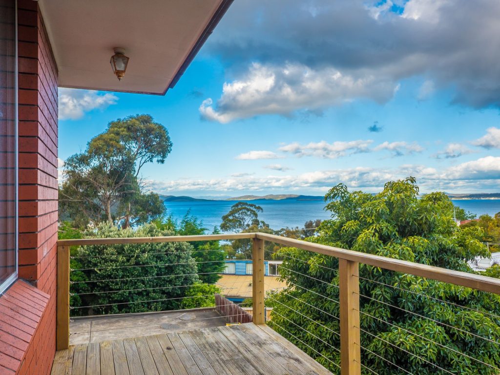 Family Home at Kingston Beach Tasmania Deals