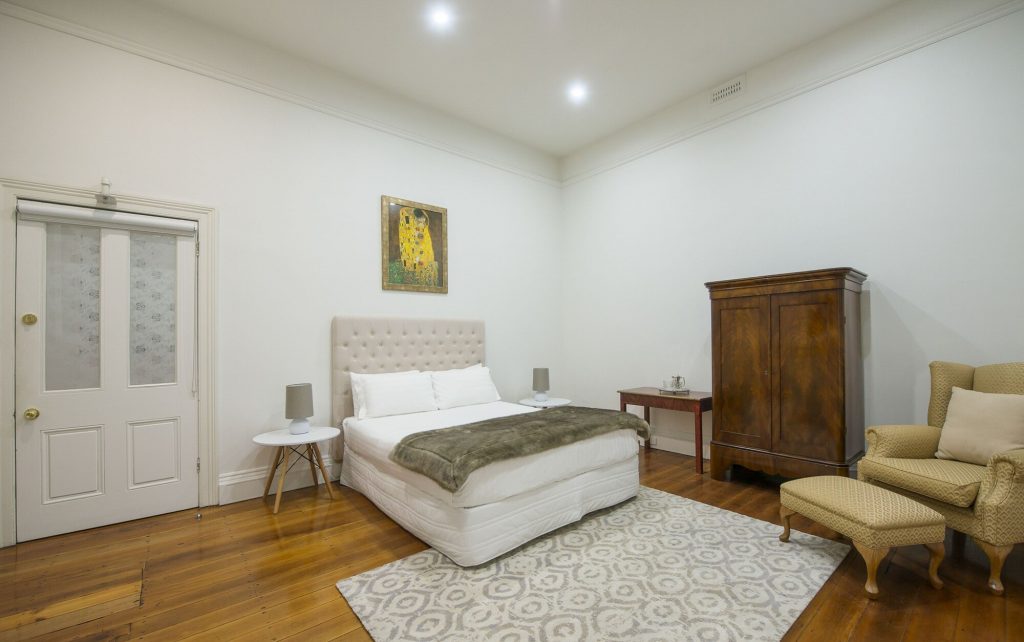 Roxburgh House Apartments Tasmania Deals