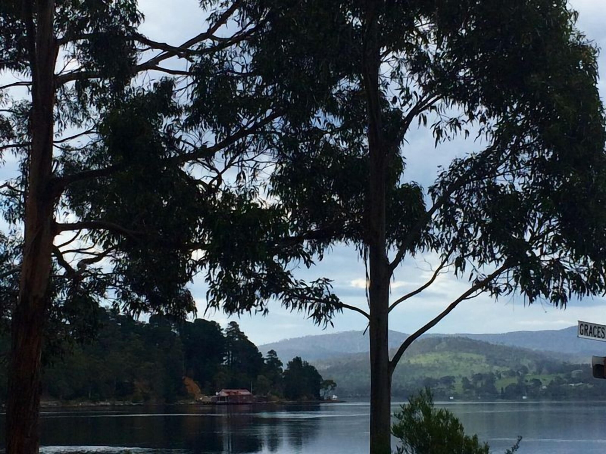 Bramley Cottage Glaziers Bay Tasmania