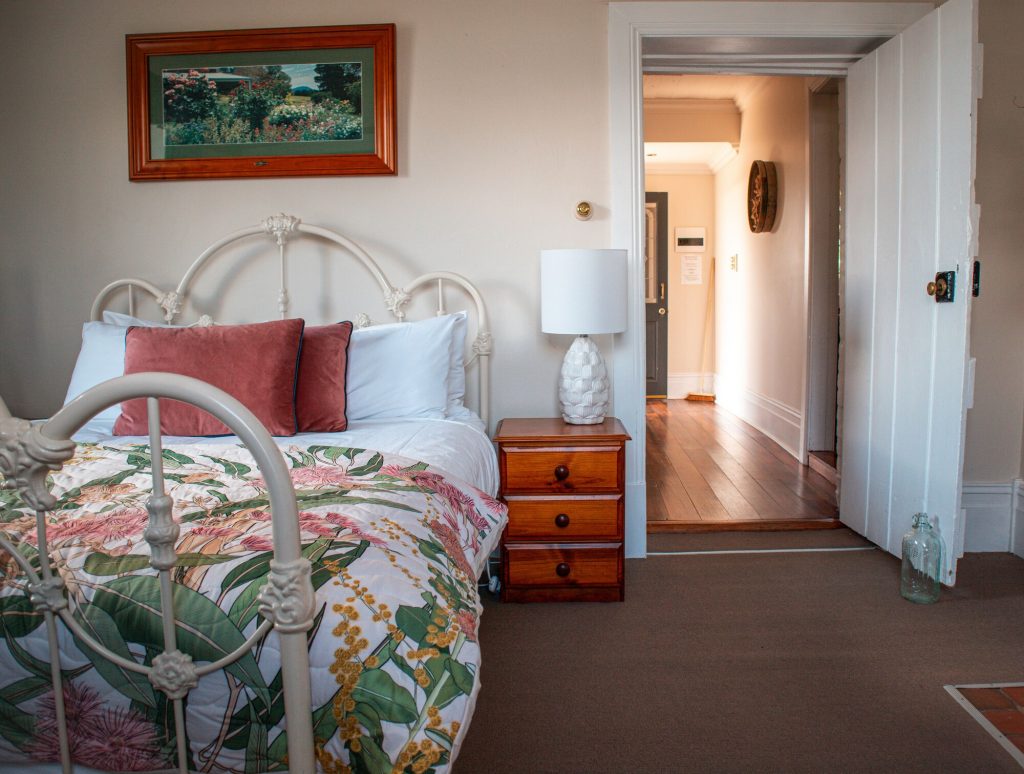 Diamond Island Resort & Penguin Parade Tasmania