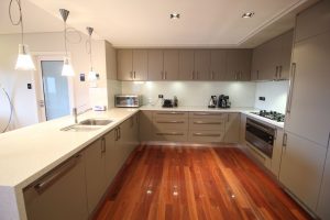 Sunny Sandy Bay Apartment Tasmania Australia