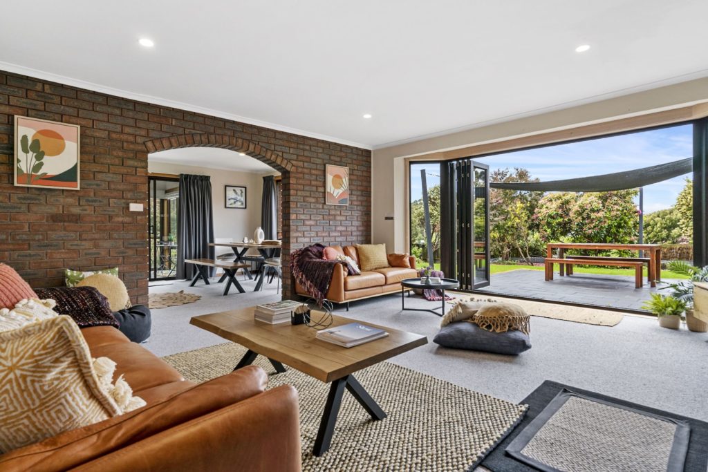 Cloudy Bay Beach House Tasmania Australia