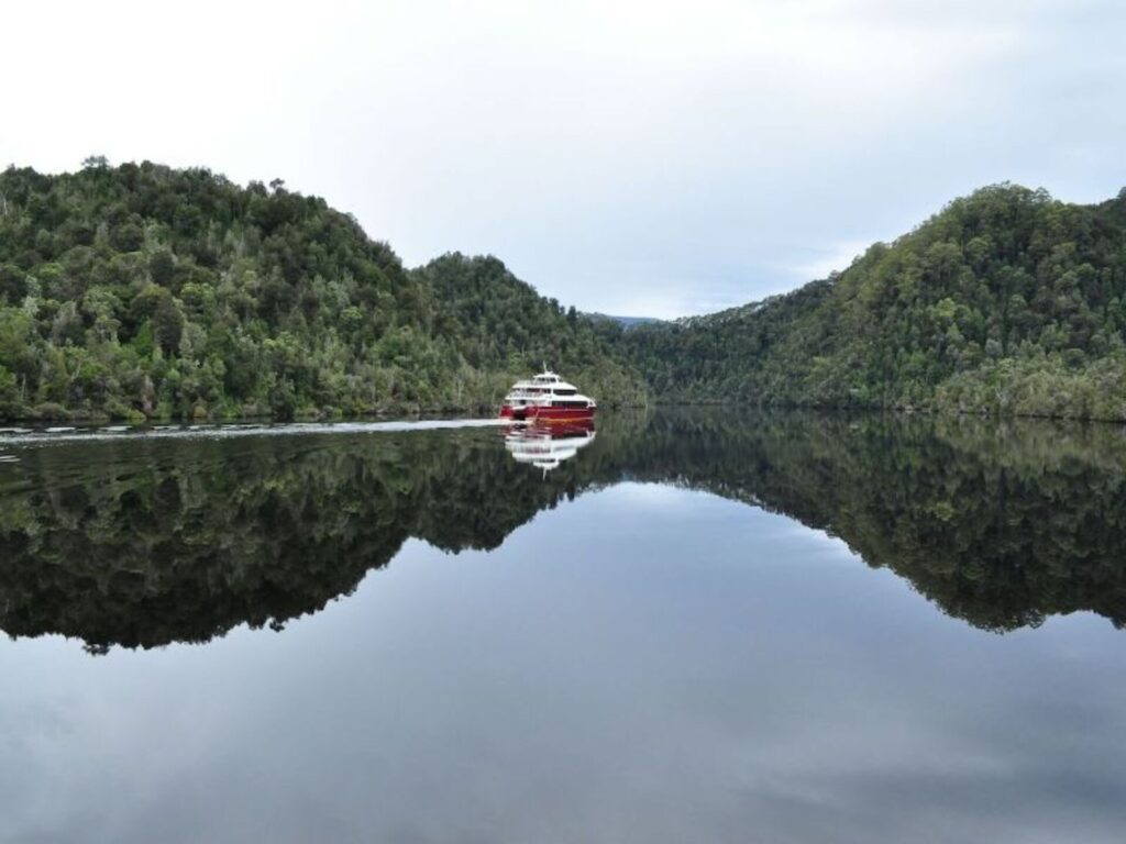 Gordon River 3:15pm Afternoon Cruise – Main Deck Window Seating Tasmania Australia